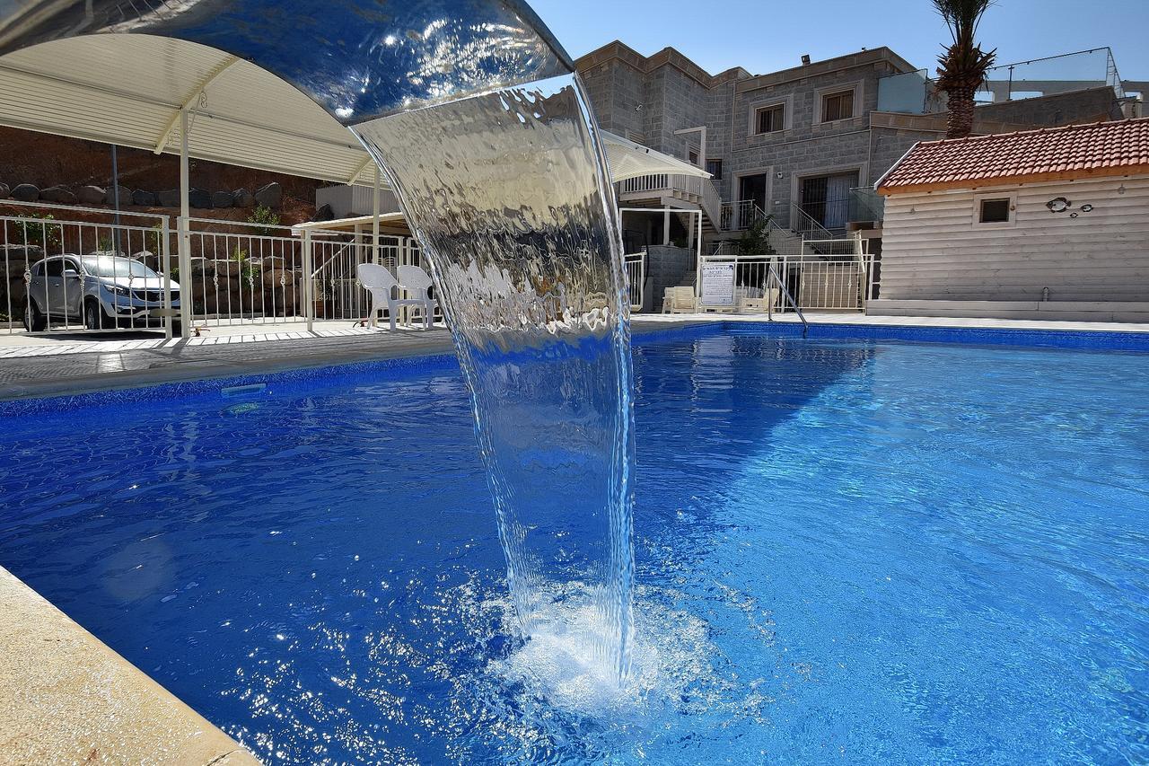 אחוזת חוף כנרת Kinneret Village Тверия Экстерьер фото